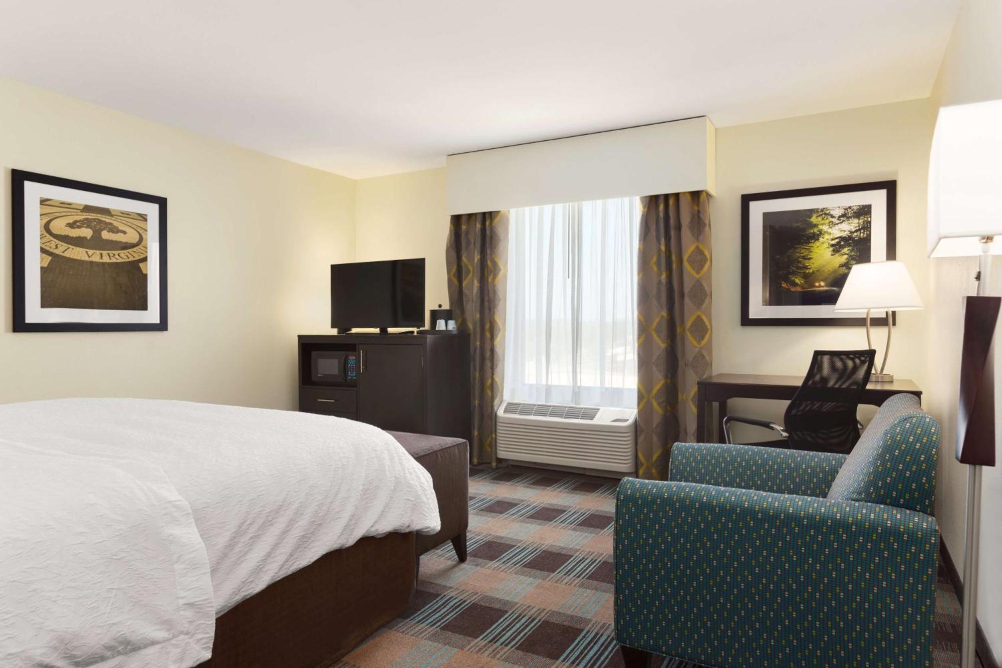 Hampton Inn Fairmont Exterior foto