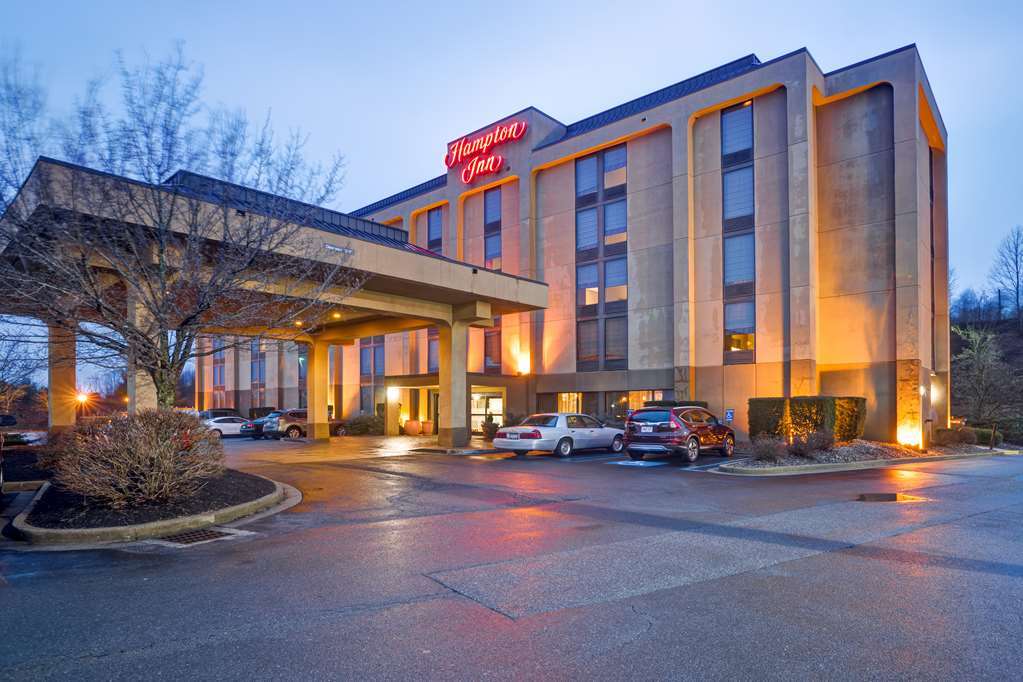 Hampton Inn Fairmont Exterior foto